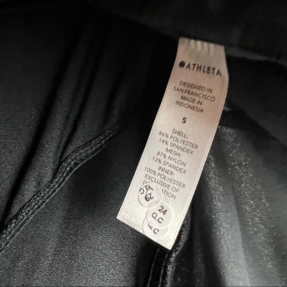 NWT Athleta printed mesh racer run short 4” camo size small - Picture 12 of 12